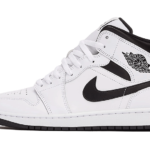 Air Jordan 1 Mid White Black - DQ8423-132 / DQ8426-132 - 1