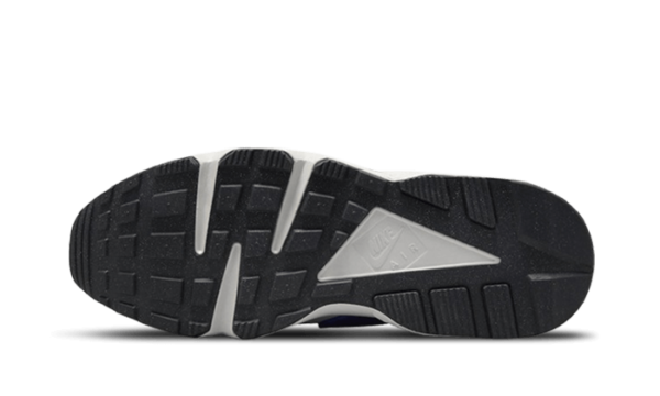 Nike Air Huarache Social FC - DR0286-100 - 3