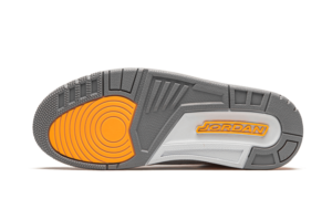 Air Jordan 3 Retro Laser Orange - CK9246-108 - 4