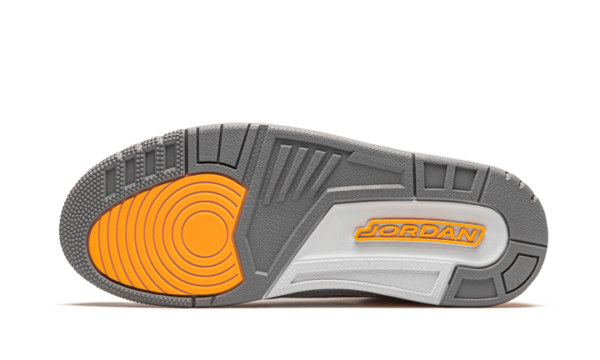Air Jordan 3 Retro Laser Orange - CK9246-108 - 4