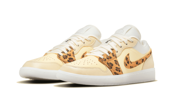 Air Jordan 1 Low SNKRS Day - DN6998-700 - 2