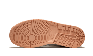 Air Jordan 1 Mid Crimson Tint - 554724-133 / 554725-133 - 4