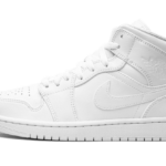 Air Jordan 1 Mid Triple White (2022) - 554724-136 - 1