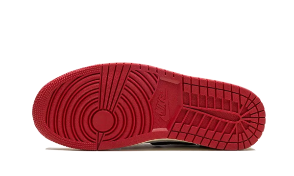 Air Jordan 1 Retro Low OG Trophy Room - FN0432-100 - 4