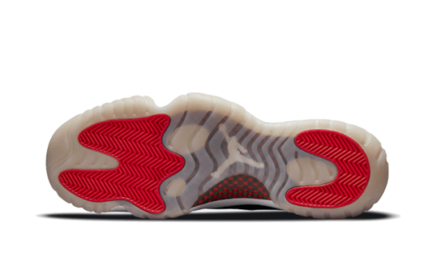 Air Jordan 11 Retro Low IE Bred (2021) - 919712-023 - 3