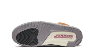 Air Jordan 3 Retro Winterized Archeo Brown - DR8869-200 - 3