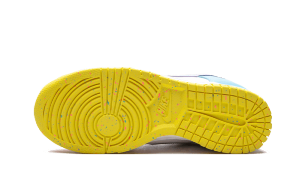 Nike Dunk Low SE Easter - DD1872-100 - 4