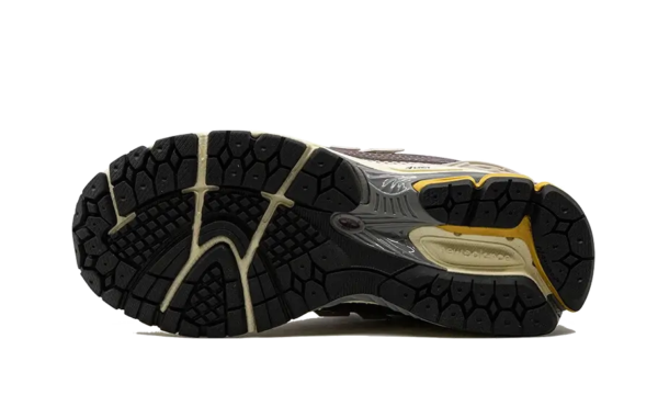 New Balance 1906R Licorice - M1906RRA - 4