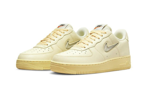 Nike Air Force 1 Low LX Certified Fresh - DO9456-100 - 2
