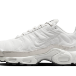 Nike Air Max Plus Reflective Platinum - FZ4342-001 - 1