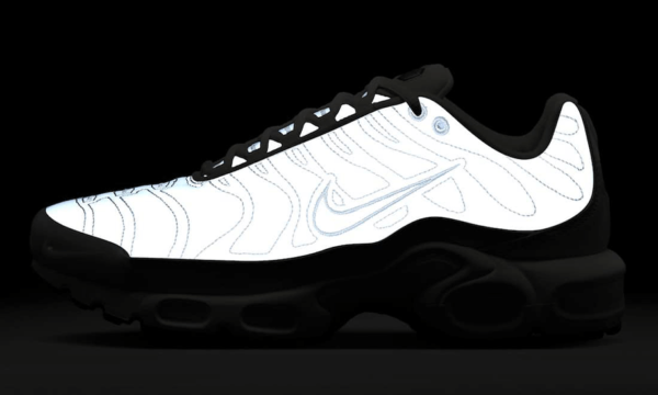 Nike Air Max Plus Reflective Platinum - FZ4342-001 - 4