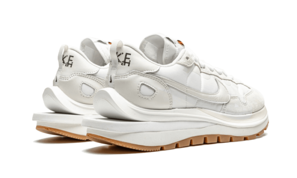 Nike Vaporwaffle Sacai Sail Gum - DD1875-100 - 3