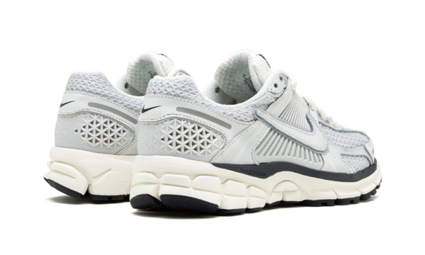 Nike Zoom Vomero 5 Photon Dust - FD0884-025 - 3