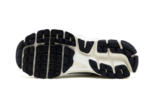 Nike Zoom Vomero 5 Photon Dust - FD0884-025 - 4