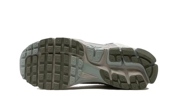 Nike Zoom Vomero 5 Light Orewood Brown Armory Blue - FZ3653-104 - 4