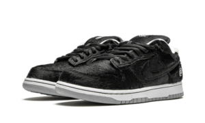 Nike SB Dunk Low BE@RBRICK Medicom Toy - CZ5127-001 - 2