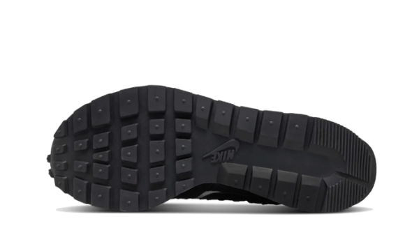 Nike Vaporwaffle Sacai Jean Paul Gaultier Black White - DH9186-001 - 3