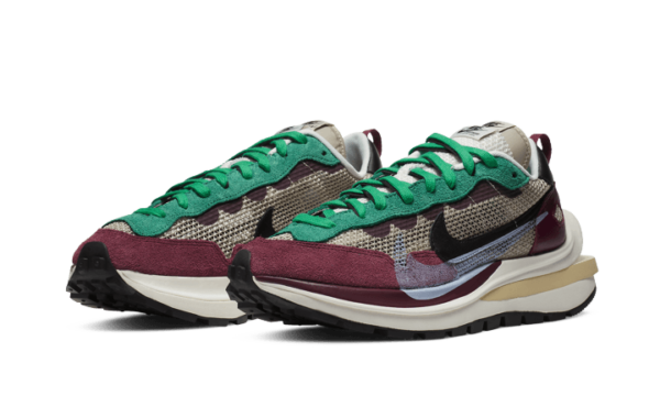Nike Vaporwaffle Sacai Villain Red Neptune Green - DD3035-200 - 2